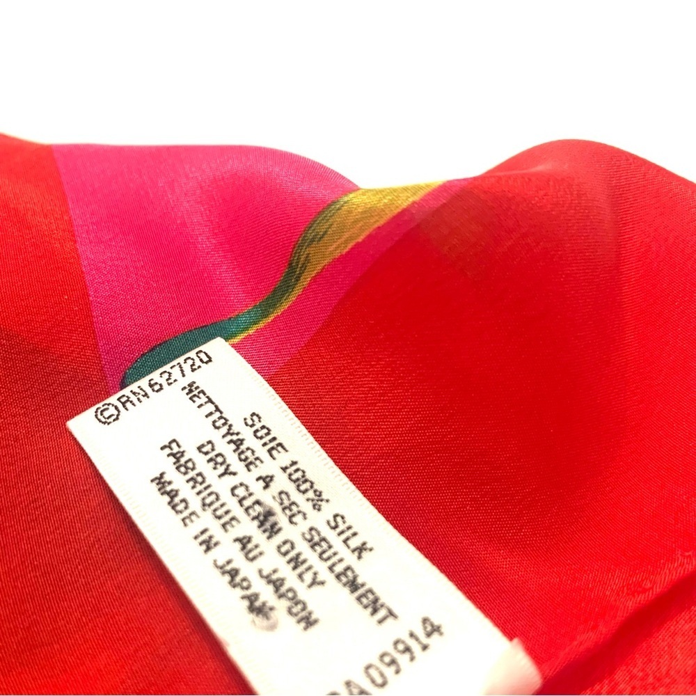 ADRIENNE VITTADINI Vintage
Designer Silk Scarf, Colorful Print, 36” square - Picture 4 of 6